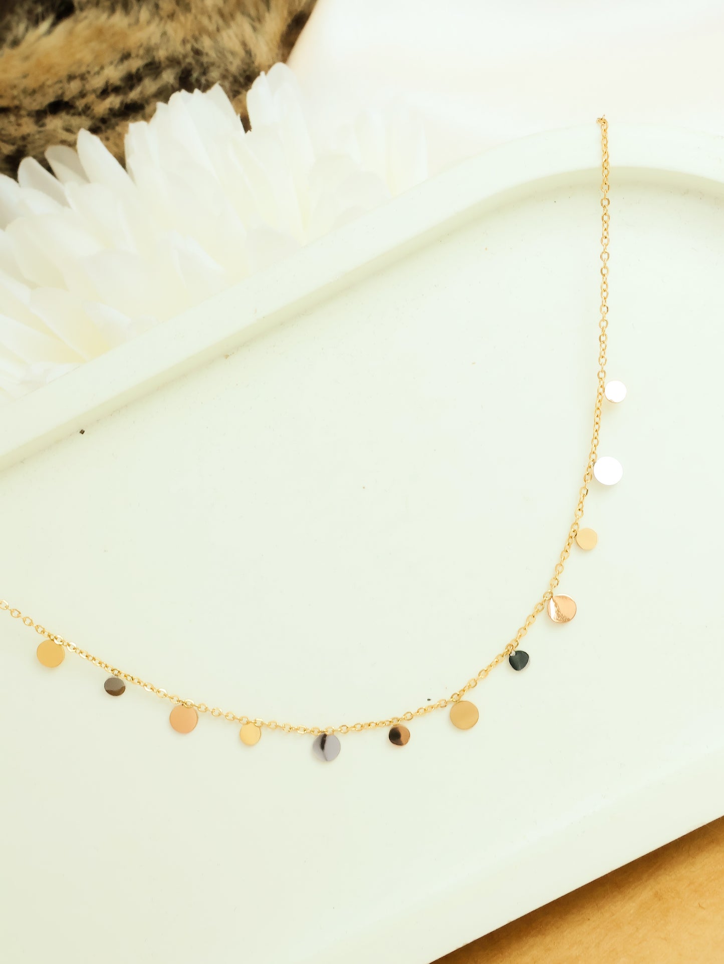 OLIVIA NECKLACE