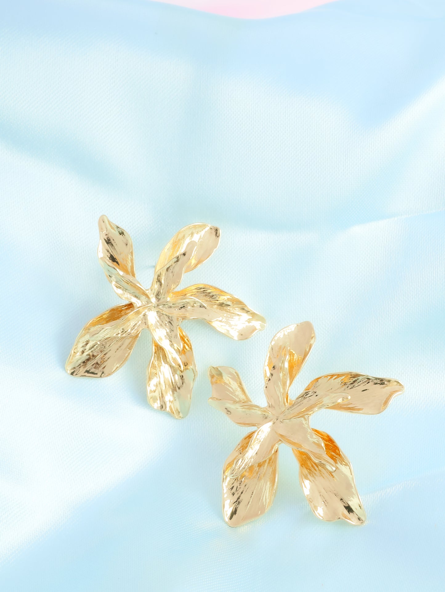 GERANIUM EARRINGS