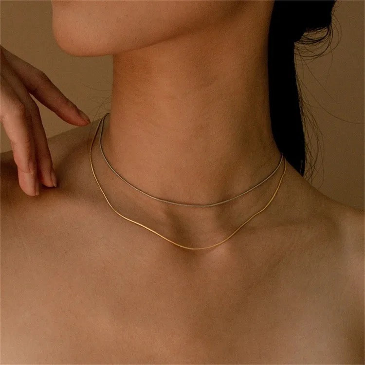 MINIMAL GOLD CHAIN