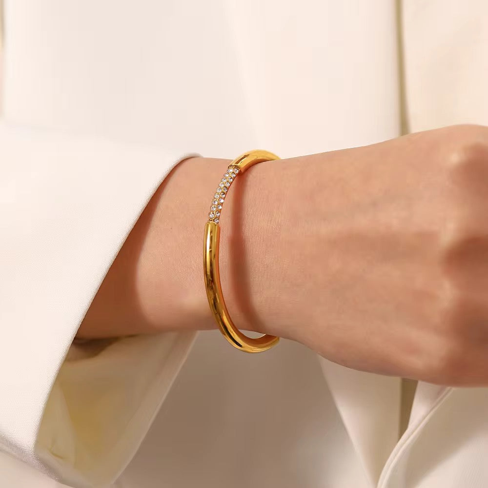 DIAMOND ALLURE CUFF BRACELET