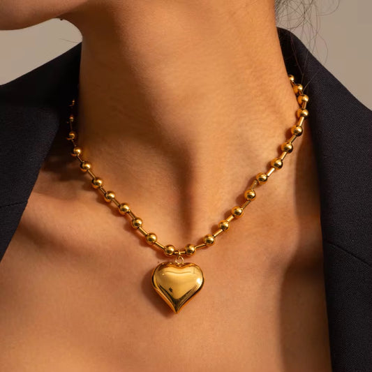 PARIS HEART NECKLACE