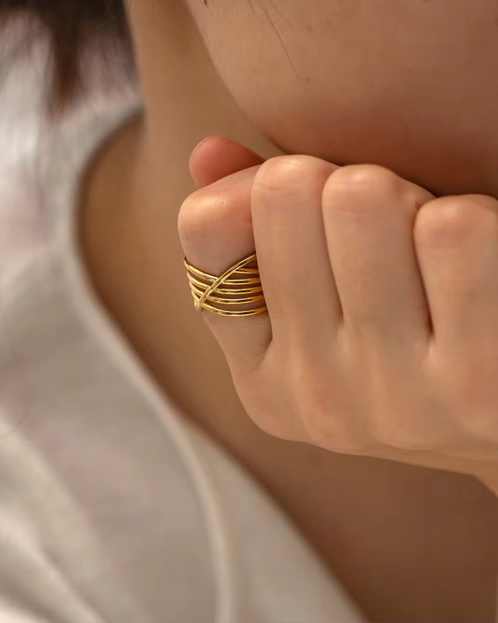 Twist cross ring