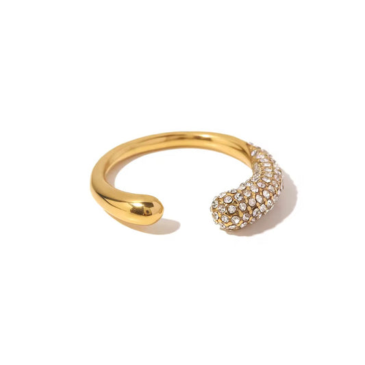 Cluster diamond gold ring