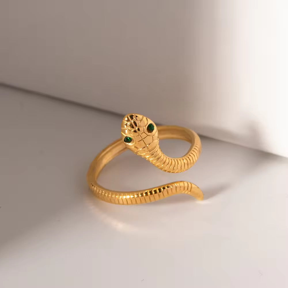 Minimal serpenti ring