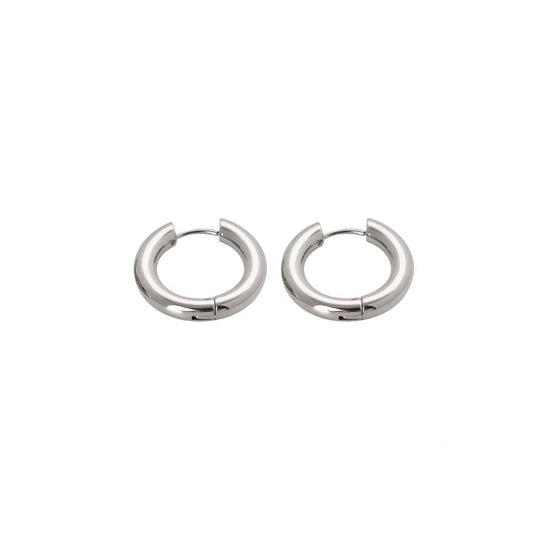 Minimal silver hoops