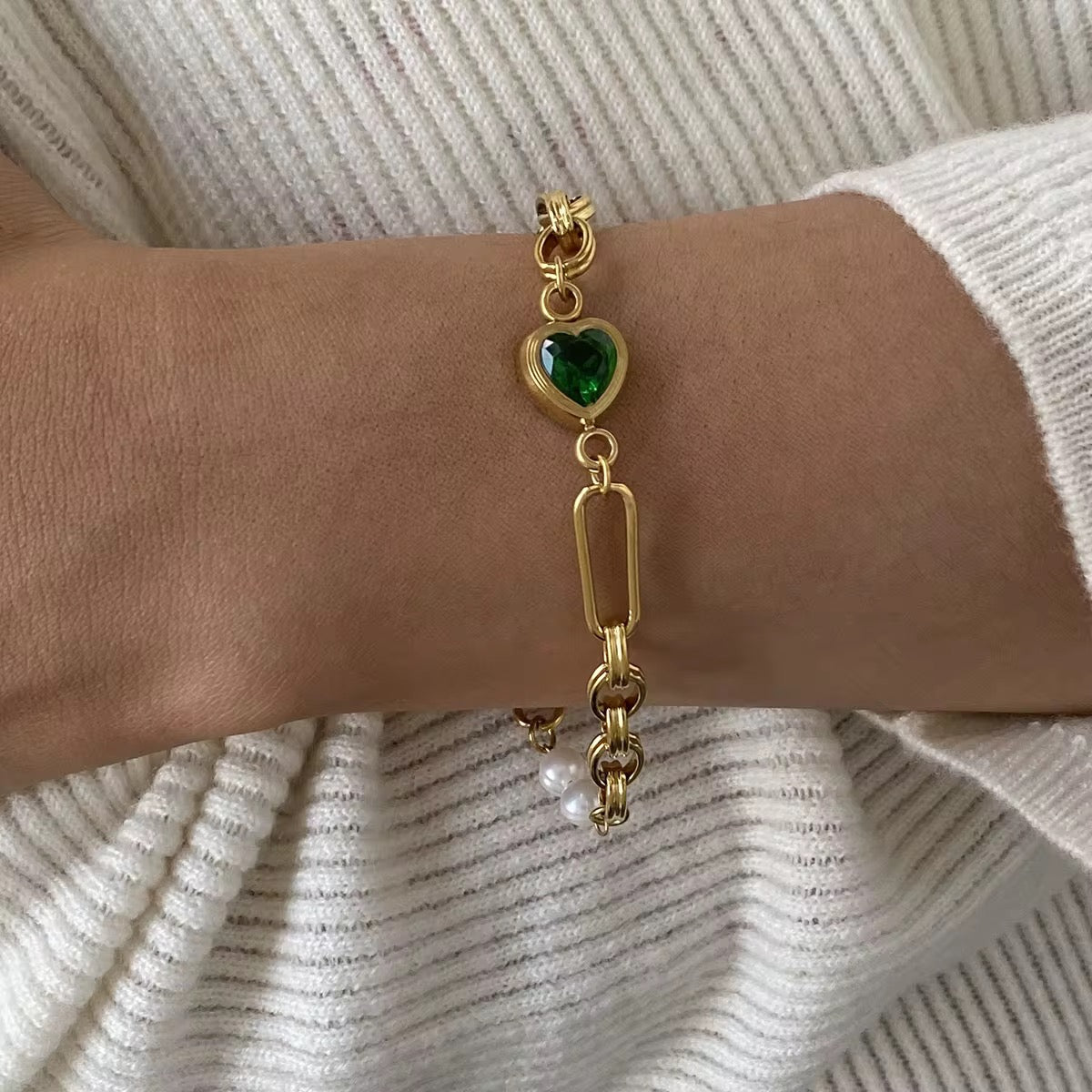 Emerald heart love bracelet