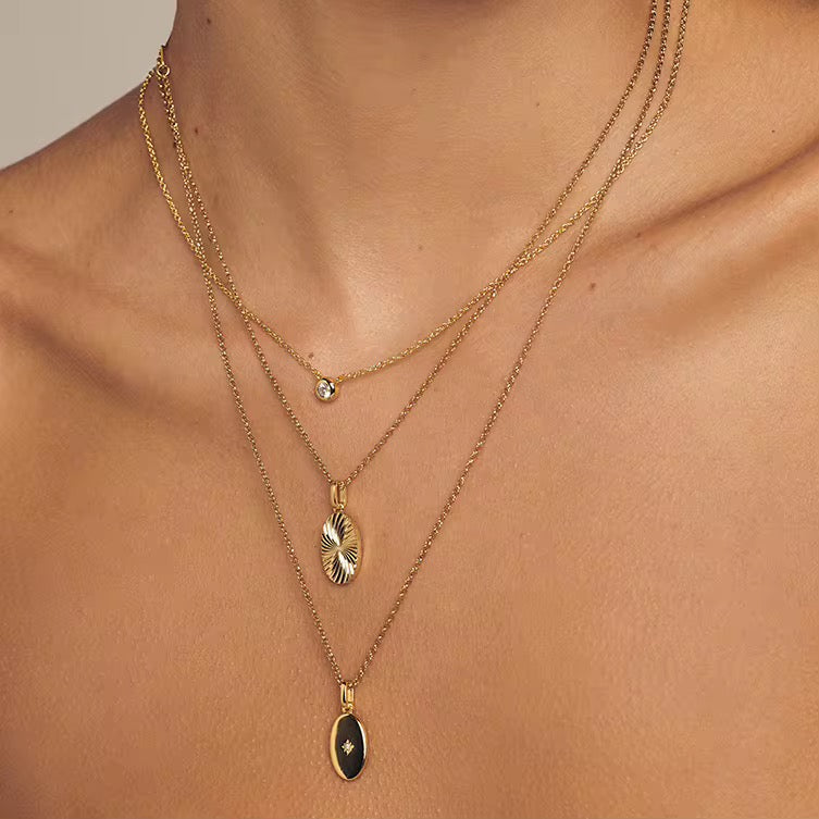 Dainty diamond necklace