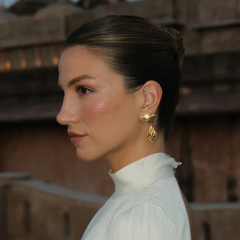 LEAF DROP GOLD EARRINGS