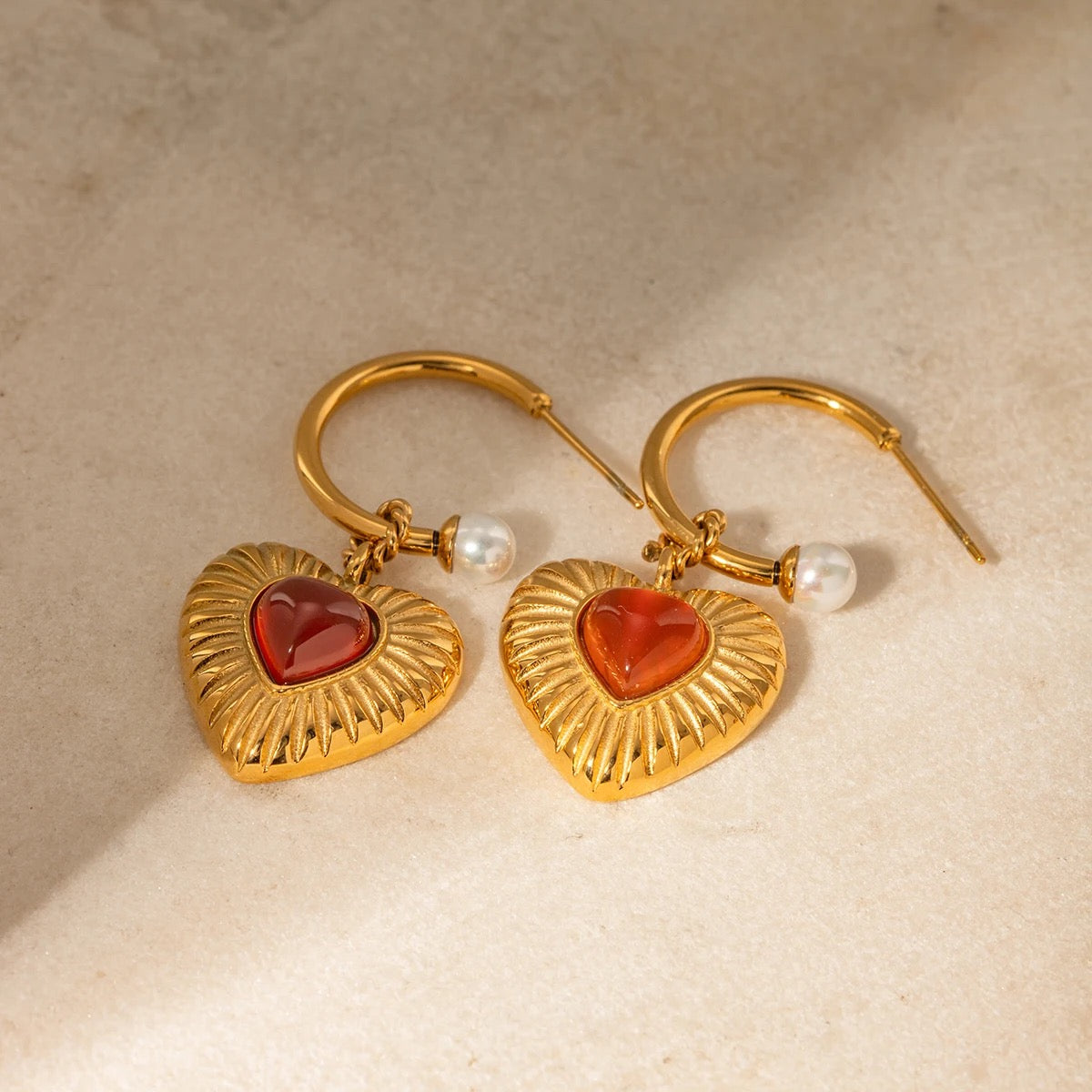 VINTAGE ELLE HEART EARRINGS