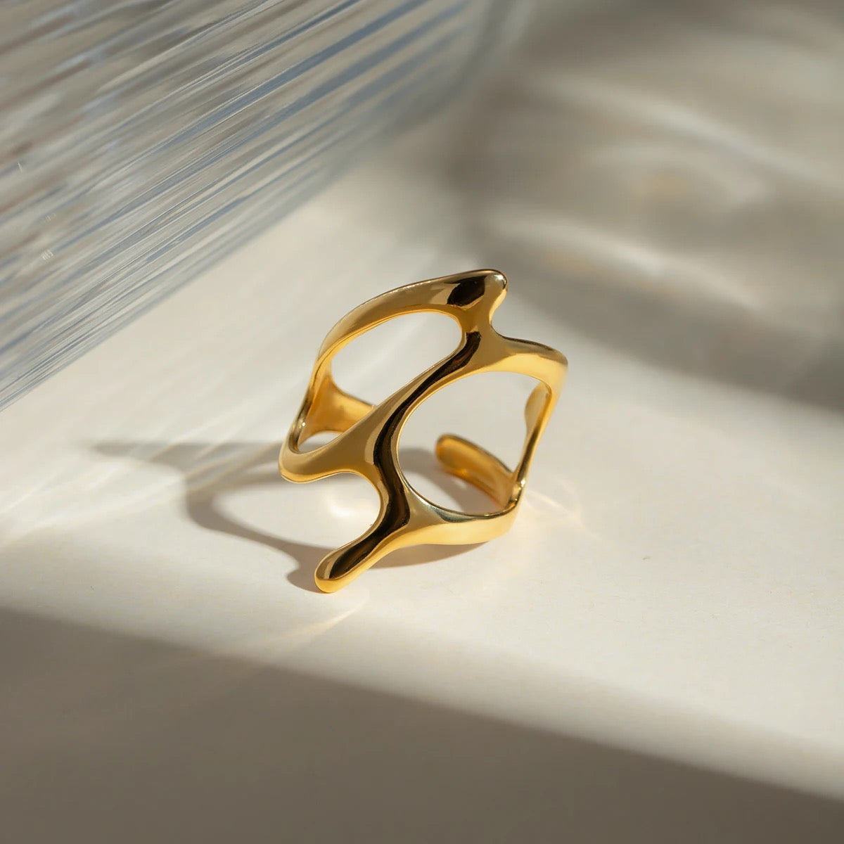 TRANSCEND RING