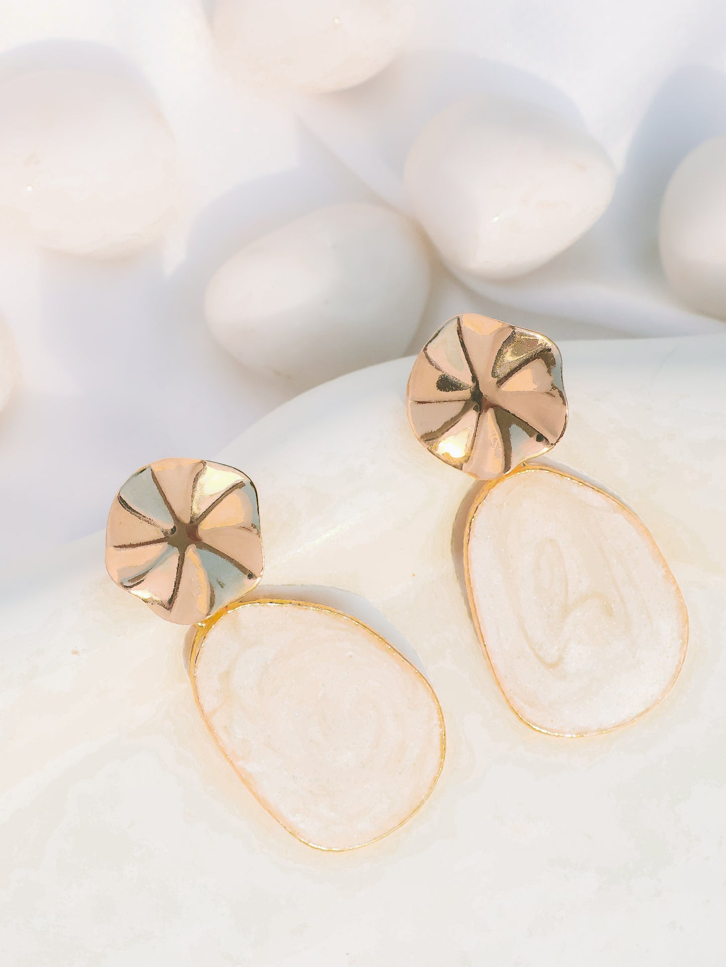 WHITE FLAT ROCK EARRINGS