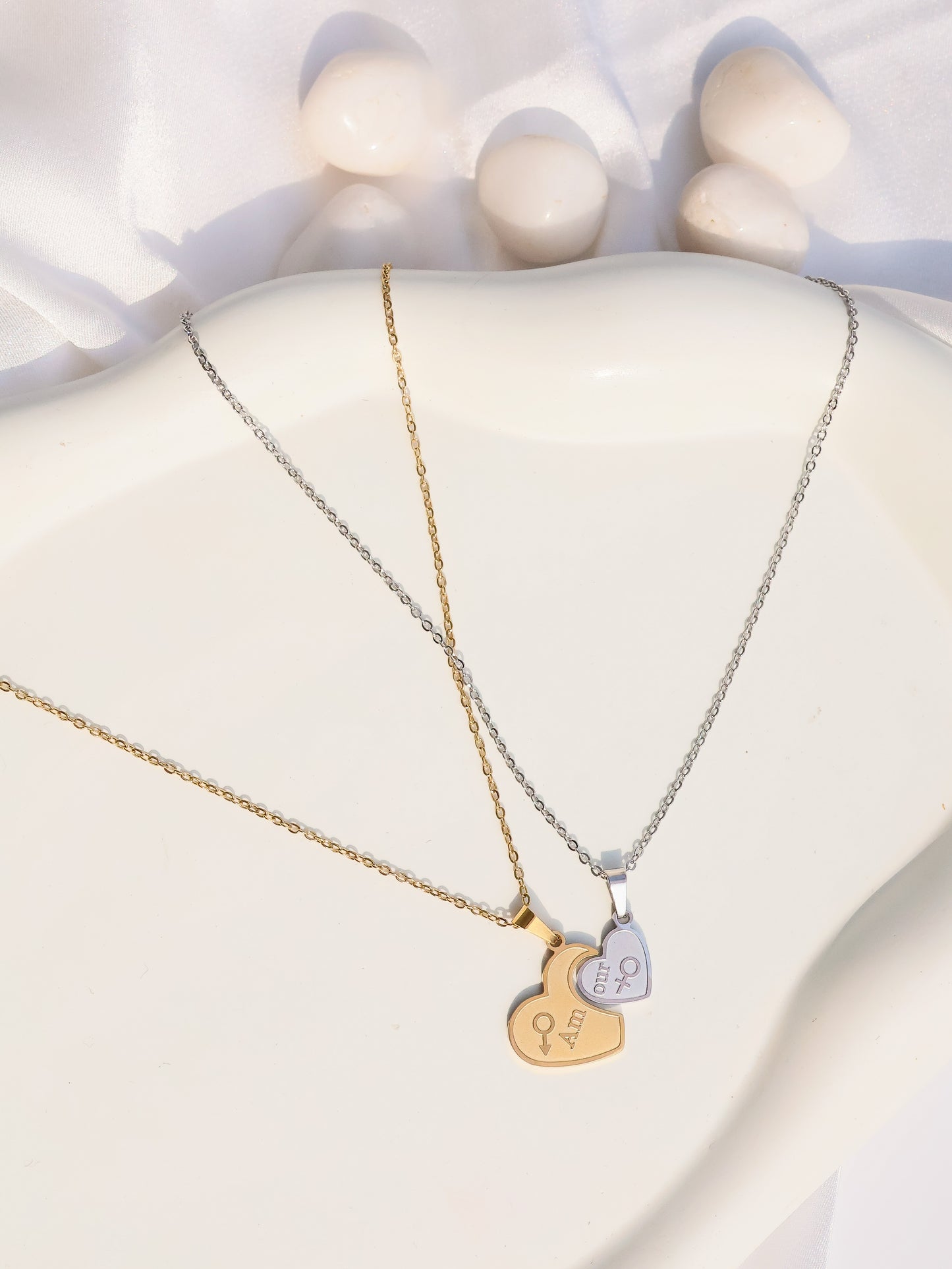 AMOUR FITS IN HEART NECKLACE