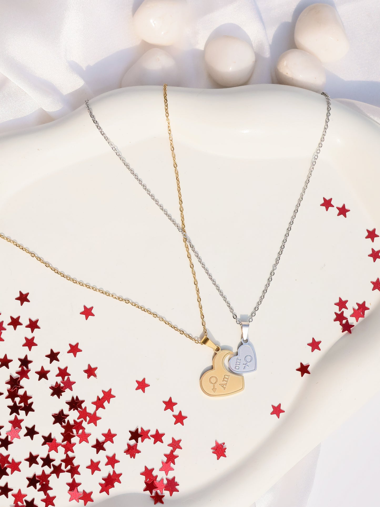 AMOUR FITS IN HEART NECKLACE